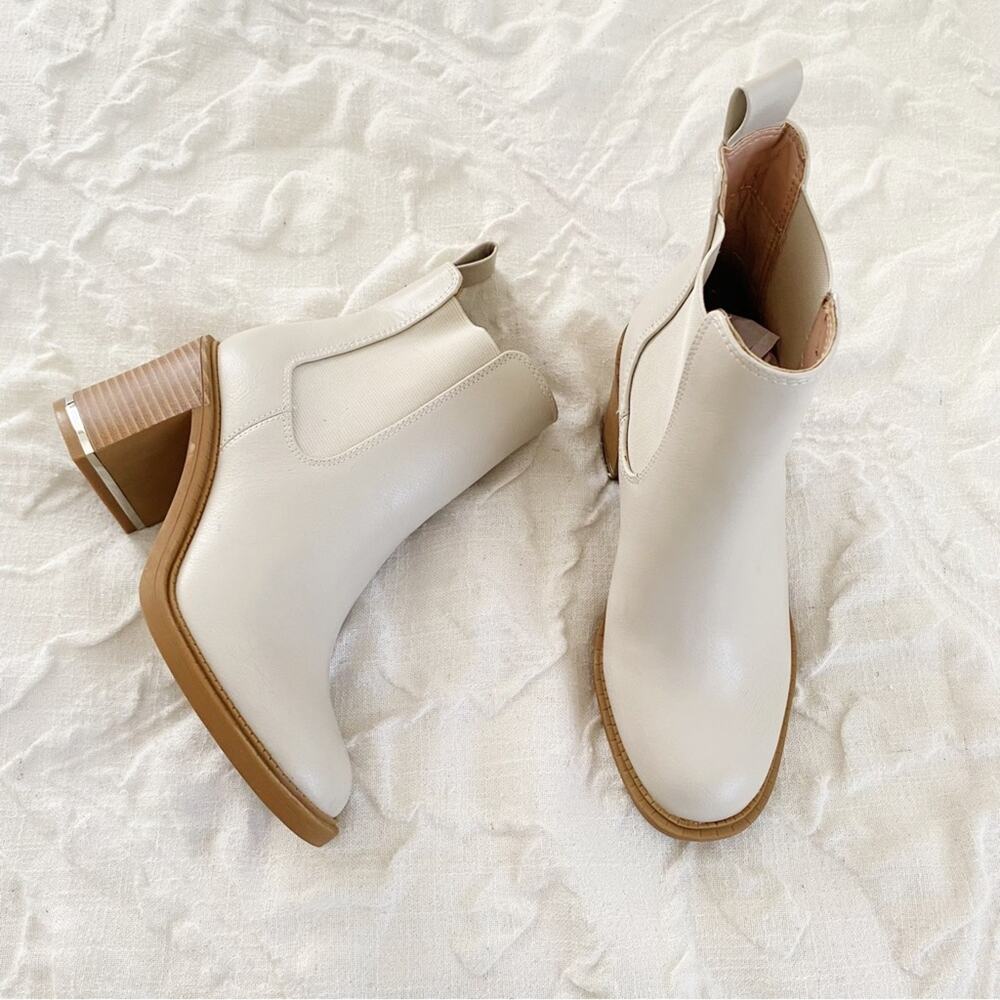 BOGO BCBGENERATION Boxxa Bootie Size 5 - Picture 6 of 11